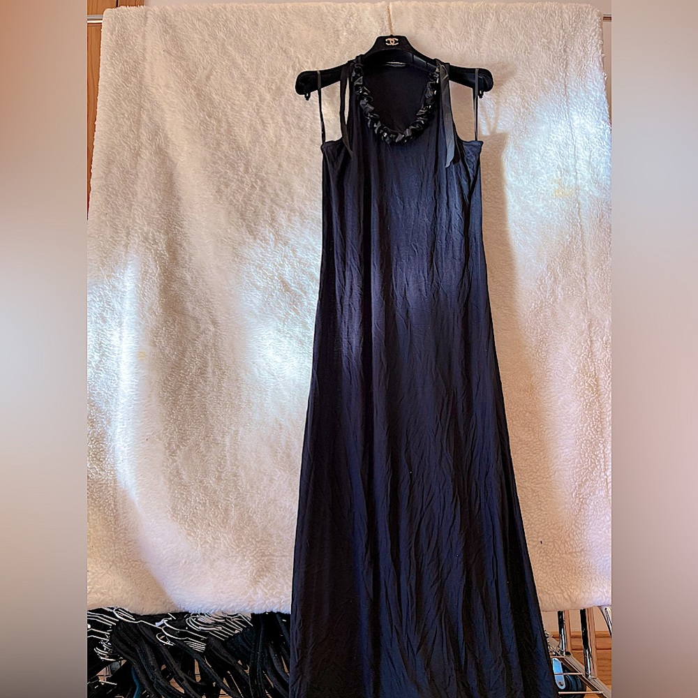 KAS NewYork Black Jeweled Collar Dress Size: L